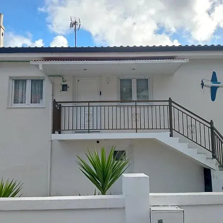 La Casa De La Avioneta Apartment *