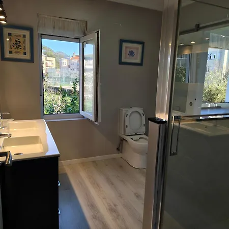 La Casa De La Avioneta Argonos